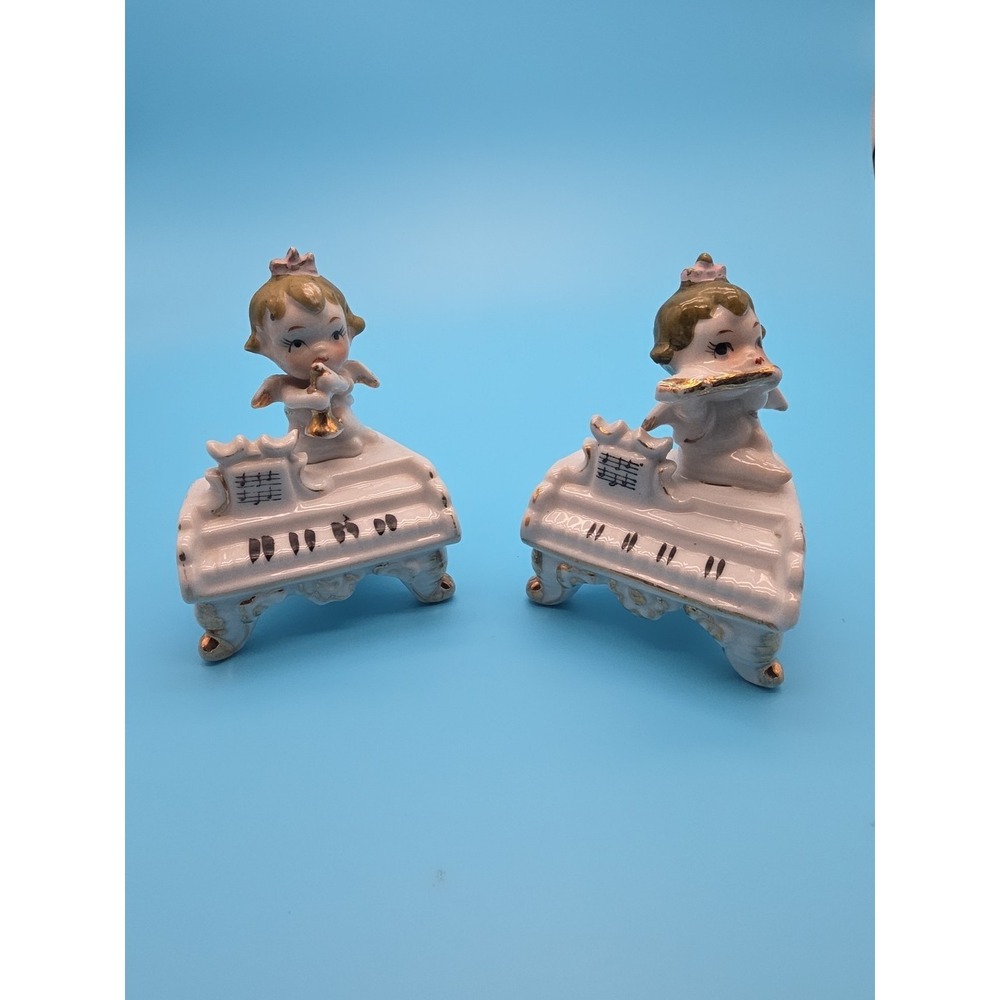 Set Of 2 Porcelain Cherubs Sittin Gon Piano Playing Instruments Fairies Japan